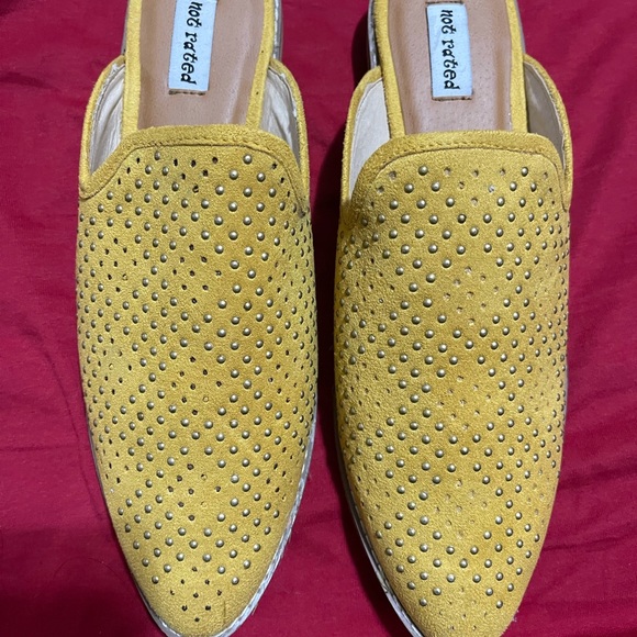 Not Rated Mustard Yellow Slip-In Mule Size 9 - Picture 3 of 5